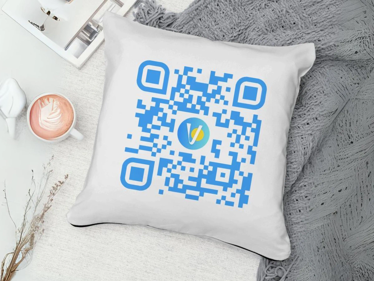 images/products/v0001/fxxk-off-qr-code-pillow.png